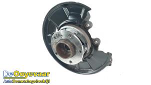 Gebruikte Asschenkel rechts-achter BMW 3 serie (F30) 320i 2.0 16V Prijs € 25,00 Margeregeling aangeboden door Autodemontagebedrijf De Ooyevaar