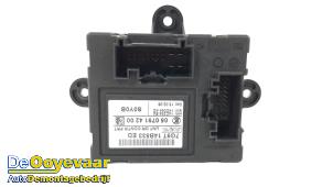 Gebruikte Deur module Jaguar XF (CC9) 2.7 D V6 24V Prijs € 15,00 Margeregeling aangeboden door Autodemontagebedrijf De Ooyevaar