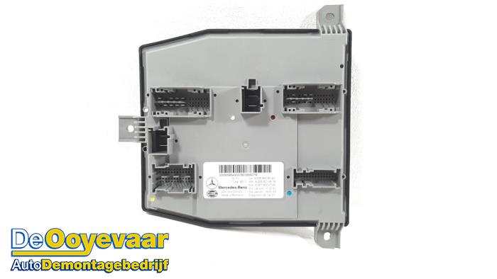 Gebruikte Computer Body Control Mercedes C (W205) C-180 1.5 EQ Boost Prijs € 129,99 Margeregeling aangeboden door Autodemontagebedrijf De Ooyevaar
