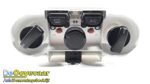 Gebruikte Chaufage Bedieningspaneel Suzuki Ignis (MF) 1.2 Dual Jet 16V Prijs € 29,99 Margeregeling aangeboden door Autodemontagebedrijf De Ooyevaar