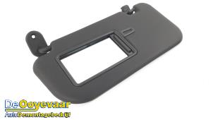 Gebruikte Zonneklep Hyundai i20 (GBB) 1.0 T-GDI 100 12V Prijs € 39,99 Margeregeling aangeboden door Autodemontagebedrijf De Ooyevaar