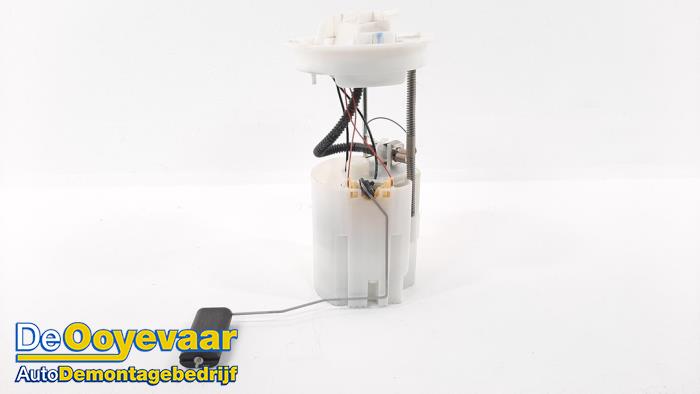 Gebruikte Tank element Pomp Ford Kuga II (DM2) 1.5 EcoBoost 16V 150 Prijs € 39,99 Margeregeling aangeboden door Autodemontagebedrijf De Ooyevaar