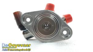 Gebruikte Hogedrukpomp Mercedes C (W205) C-180 1.5 EQ Boost Prijs € 99,99 Margeregeling aangeboden door Autodemontagebedrijf De Ooyevaar