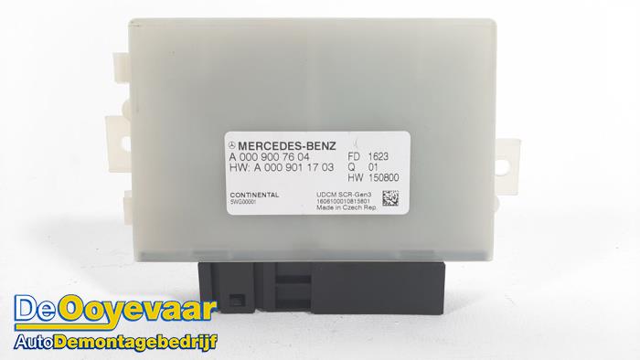 Used EGR module Mercedes E (W213) E-220d 2.0 Turbo 16V Price € 25,00 Margin scheme offered by Autodemontagebedrijf De Ooyevaar