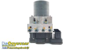 Gebruikte ABS Pomp Bentley Bentayga 4.0 TDI V8 32V Prijs € 1.275,00 Margeregeling aangeboden door Autodemontagebedrijf De Ooyevaar