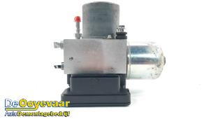 Gebruikte ABS Pomp Renault Zoé (AG) 46kW Prijs € 119,99 Margeregeling aangeboden door Autodemontagebedrijf De Ooyevaar