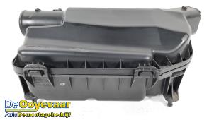 Gebruikte Luchtfilterhuis Suzuki Ignis (MF) 1.2 Dual Jet 16V Prijs € 39,99 Margeregeling aangeboden door Autodemontagebedrijf De Ooyevaar