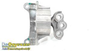 Gebruikte Motorsteun MG ZS EV Prijs € 25,00 Margeregeling aangeboden door Autodemontagebedrijf De Ooyevaar