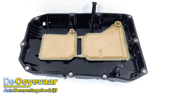 Gebruikte Carterpan Mercedes C (W205) C-180 1.5 EQ Boost Prijs € 89,99 Margeregeling aangeboden door Autodemontagebedrijf De Ooyevaar