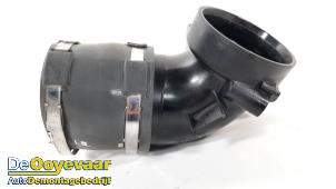 Gebruikte Map Sensor (inlaatspruitstuk) Mercedes C (W205) C-180 1.5 EQ Boost Prijs € 19,99 Margeregeling aangeboden door Autodemontagebedrijf De Ooyevaar