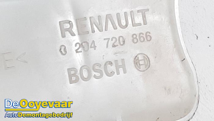 Remvloeistof reservoir van een Renault Zoé (AG) R90 2015