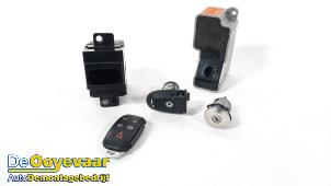 Gebruikte Kontaktslot + computer Jaguar XF (CC9) 3.0 D V6 24V Prijs € 75,00 Margeregeling aangeboden door Autodemontagebedrijf De Ooyevaar