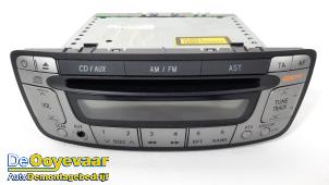 Gebruikte Radio CD Speler Ford Fusion 1.6 TDCi Prijs € 59,99 Margeregeling aangeboden door Autodemontagebedrijf De Ooyevaar