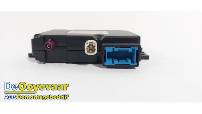 Telefoon Module van een Mercedes-Benz E (W212) E-200 CDI 16V BlueEfficiency,BlueTEC 2014