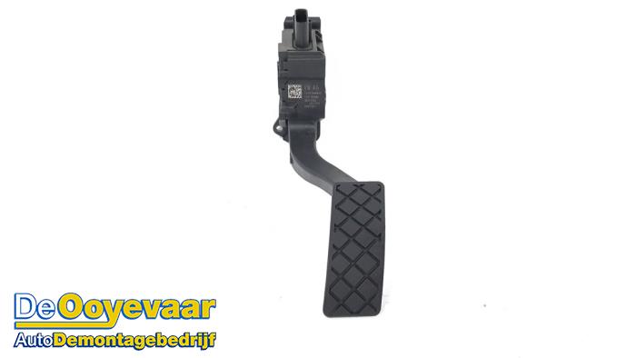 Gebruikte Sensor Gaspedaalpositie Volkswagen Polo VI (AW1) 1.0 TSI 12V Prijs € 5,00 Margeregeling aangeboden door Autodemontagebedrijf De Ooyevaar
