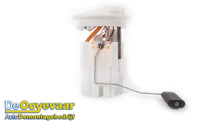 Gebruikte Tank element Pomp Ford Fiesta 7 1.0 EcoBoost 12V 125 Prijs € 29,99 Margeregeling aangeboden door Autodemontagebedrijf De Ooyevaar