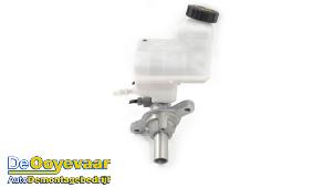 Gebruikte Hoofdremcilinder Ford Fiesta 7 1.0 EcoBoost 12V 125 Prijs € 25,00 Margeregeling aangeboden door Autodemontagebedrijf De Ooyevaar