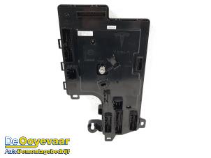 Gebruikte BCM Tesla Model 3 Long Range AWD 75 kWh Prijs € 89,99 Margeregeling aangeboden door Autodemontagebedrijf De Ooyevaar