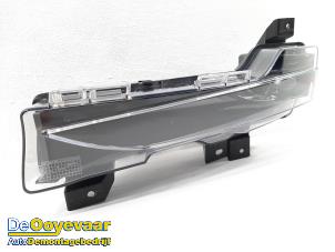 Gebruikte Daglamp links Tesla Model 3 Long Range AWD 75 kWh Prijs € 225,00 Margeregeling aangeboden door Autodemontagebedrijf De Ooyevaar