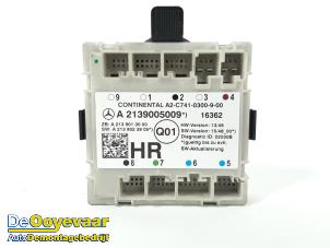 Gebruikte Centrale Deurvergrendelings Module Mercedes E (W213) E-220d 2.0 Turbo 16V Prijs € 25,00 Margeregeling aangeboden door Autodemontagebedrijf De Ooyevaar