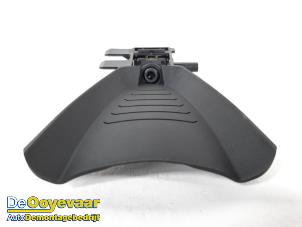 Gebruikte Camera voorzijde BMW 2 serie Active Tourer (F45) 216d 1.5 TwinPower Turbo 12V Prijs € 125,00 Margeregeling aangeboden door Autodemontagebedrijf De Ooyevaar