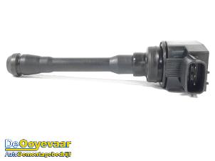 Gebruikte Pen Bobine Renault Clio V (RJAB) 1.0 TCe 100 12V Prijs € 9,99 Margeregeling aangeboden door Autodemontagebedrijf De Ooyevaar