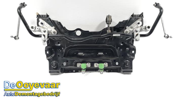 Gebruikte Subframe Renault Megane IV Estate (RFBK) 1.7 Blue dCi 150 Prijs € 169,99 Margeregeling aangeboden door Autodemontagebedrijf De Ooyevaar