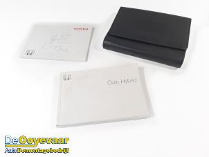 Gebruikte Instructie Boekje Honda Civic (FA/FD) 1.3 Hybrid Prijs € 9,99 Margeregeling aangeboden door Autodemontagebedrijf De Ooyevaar