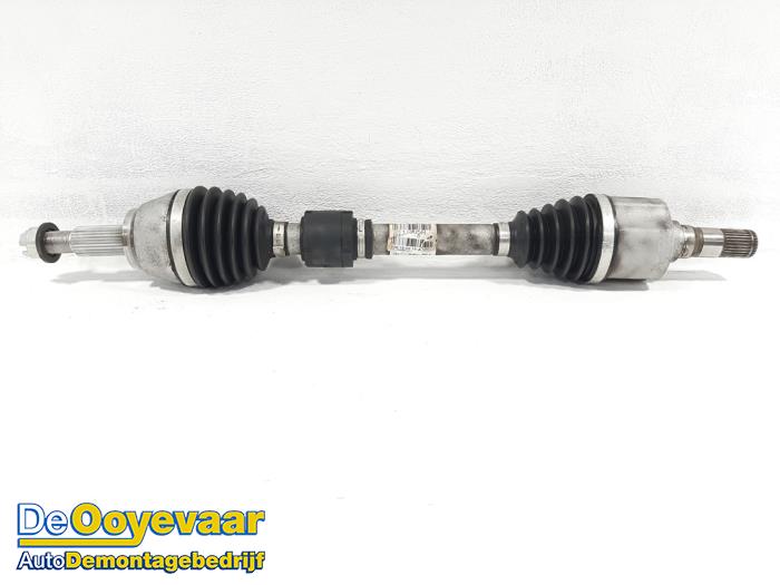 Gebruikte Steekas links-voor Renault Megane IV Estate (RFBK) 1.7 Blue dCi 150 Prijs € 199,99 Margeregeling aangeboden door Autodemontagebedrijf De Ooyevaar