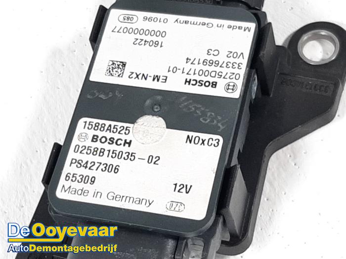 Nox sensor van een Mitsubishi Eclipse Cross (GK/GL) 2.2 DI-D 16V 4WD 2017