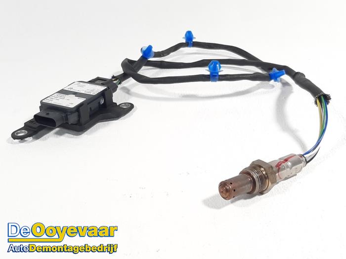 Nox sensor van een Mitsubishi Eclipse Cross (GK/GL) 2.2 DI-D 16V 4WD 2017