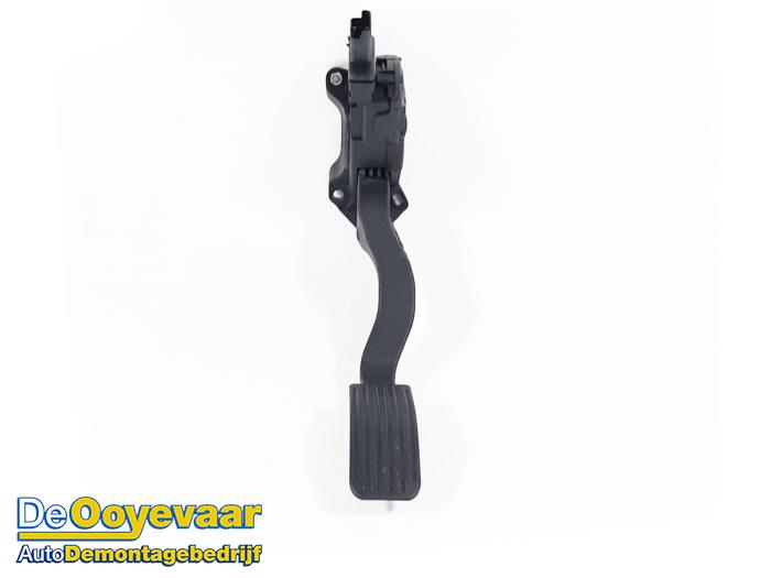 Gebruikte Sensor Gaspedaalpositie Opel Crossland (X) 1.2 12V Prijs € 15,00 Margeregeling aangeboden door Autodemontagebedrijf De Ooyevaar