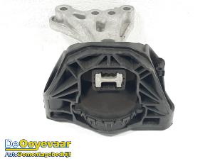 Gebruikte Motorrubber Opel Crossland (X) 1.2 12V Prijs € 9,99 Margeregeling aangeboden door Autodemontagebedrijf De Ooyevaar