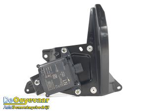 Gebruikte Dode hoek sensor Mitsubishi Eclipse Cross (GK/GL) 2.4 16V PHEV 4x4 Prijs € 149,99 Margeregeling aangeboden door Autodemontagebedrijf De Ooyevaar