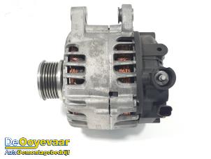 Gebruikte Dynamo Opel Crossland (X) 1.2 Turbo 12V Prijs € 49,99 Margeregeling aangeboden door Autodemontagebedrijf De Ooyevaar