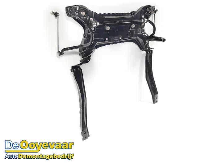 Subframe van een Mitsubishi Eclipse Cross (GK/GL) 2.4 16V PHEV 4x4 2019