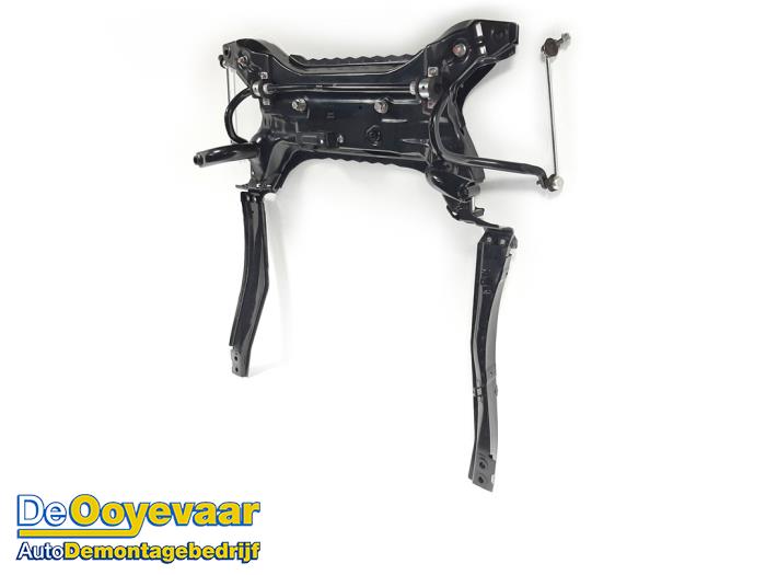 Subframe van een Mitsubishi Eclipse Cross (GK/GL) 2.4 16V PHEV 4x4 2019