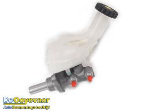 Gebruikte Hoofdremcilinder Mitsubishi Eclipse Cross (GK/GL) 2.4 16V PHEV 4x4 Prijs € 49,99 Margeregeling aangeboden door Autodemontagebedrijf De Ooyevaar