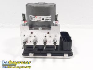 Gebruikte ABS Pomp Mitsubishi ASX 2.2 DI-D 16V 4WD Prijs € 125,00 Margeregeling aangeboden door Autodemontagebedrijf De Ooyevaar