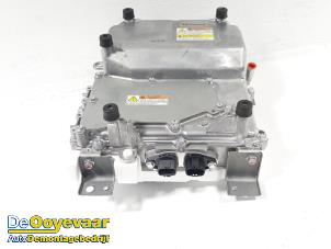 Gebruikte DC/DC converter Mitsubishi Outlander (GF/GG) 2.0 16V PHEV 4x4 Prijs € 399,99 Margeregeling aangeboden door Autodemontagebedrijf De Ooyevaar