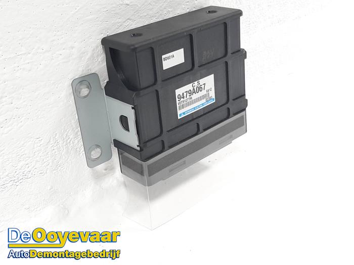 Computer hybride accu van een Mitsubishi Outlander (GF/GG) 2.0 16V PHEV 4x4 2016