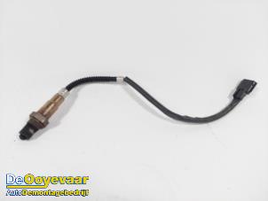 Gebruikte Lambda Sonde Renault Clio IV (5R) 0.9 Energy TCE 90 12V Prijs € 19,99 Margeregeling aangeboden door Autodemontagebedrijf De Ooyevaar