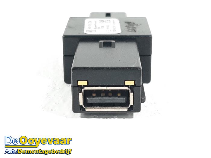 Volkswagen Tiguan 16 AUX/USB aansluitingen voorraad