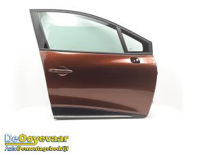 Gebruikte Deur 4Deurs rechts-voor Renault Clio IV Estate/Grandtour (7R) 1.5 Energy dCi 90 FAP Prijs € 149,99 Margeregeling aangeboden door Autodemontagebedrijf De Ooyevaar