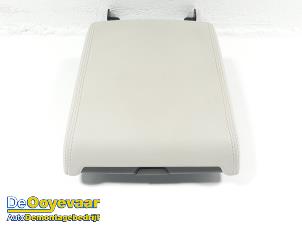 Gebruikte Armsteun Jaguar I-Pace EV400 AWD Prijs € 79,99 Margeregeling aangeboden door Autodemontagebedrijf De Ooyevaar