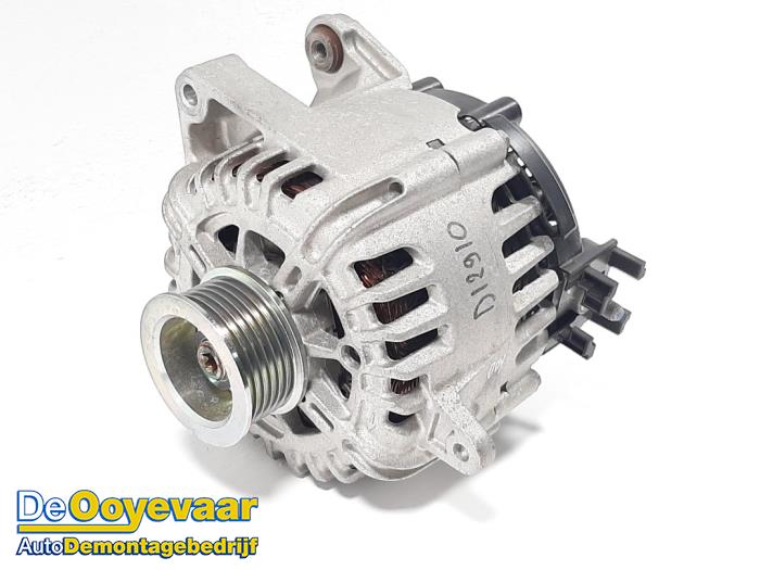 Dynamo van een Opel Insignia Grand Sport 1.5 CDTI 12V 2019