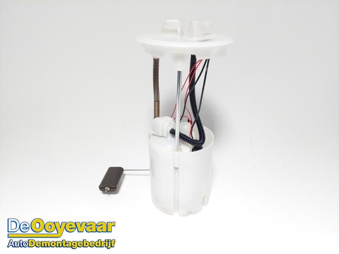 Gebruikte Tank element Pomp Suzuki SX4 S-Cross (JY) 1.6 16V Prijs € 49,99 Margeregeling aangeboden door Autodemontagebedrijf De Ooyevaar