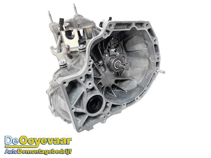 Gebruikte Versnellingsbak Suzuki SX4 S-Cross (JY) 1.6 16V Prijs € 199,99 Margeregeling aangeboden door Autodemontagebedrijf De Ooyevaar