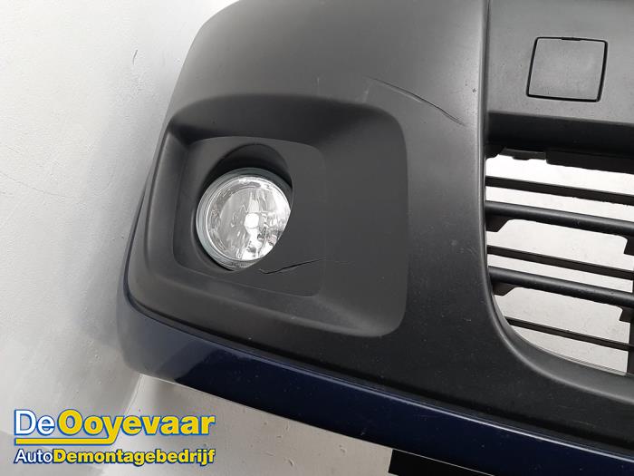 Bumper voor van een Peugeot Expert (G9) 2.0 HDiF 16V 130 2015
