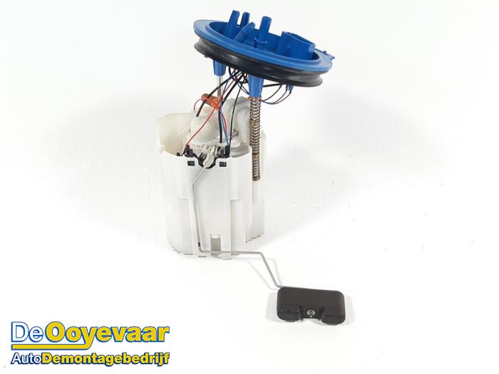 Gebruikte Tank element Pomp Volkswagen Golf VII (AUA) 1.2 TSI 16V Prijs € 15,00 Margeregeling aangeboden door Autodemontagebedrijf De Ooyevaar